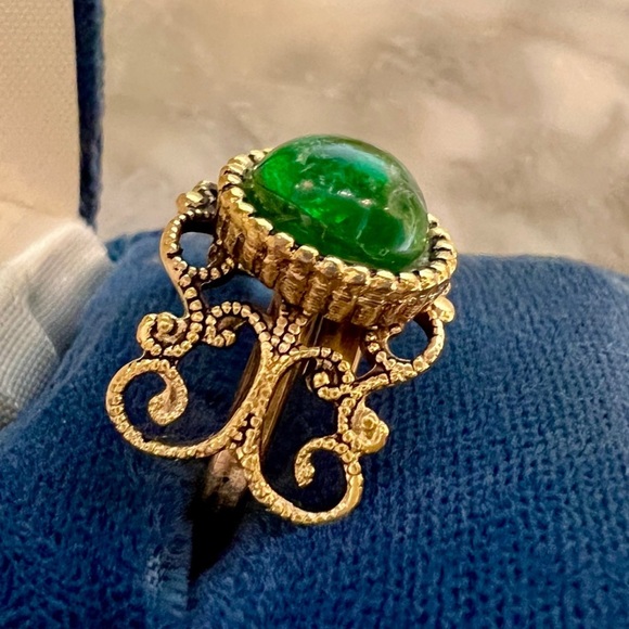 Vintage Emmons Gold Filigree Ring Emerald green large oval cut Statement Ring! - Picture 7 of 15